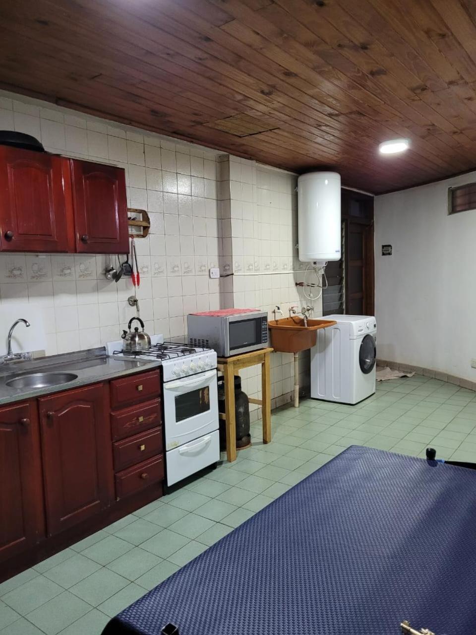 Iguazu House Apartment Пуерто Игуасу Екстериор снимка